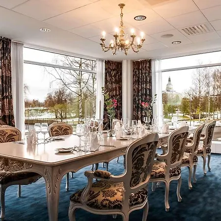 Radisson Blu Hotel. * Oulu